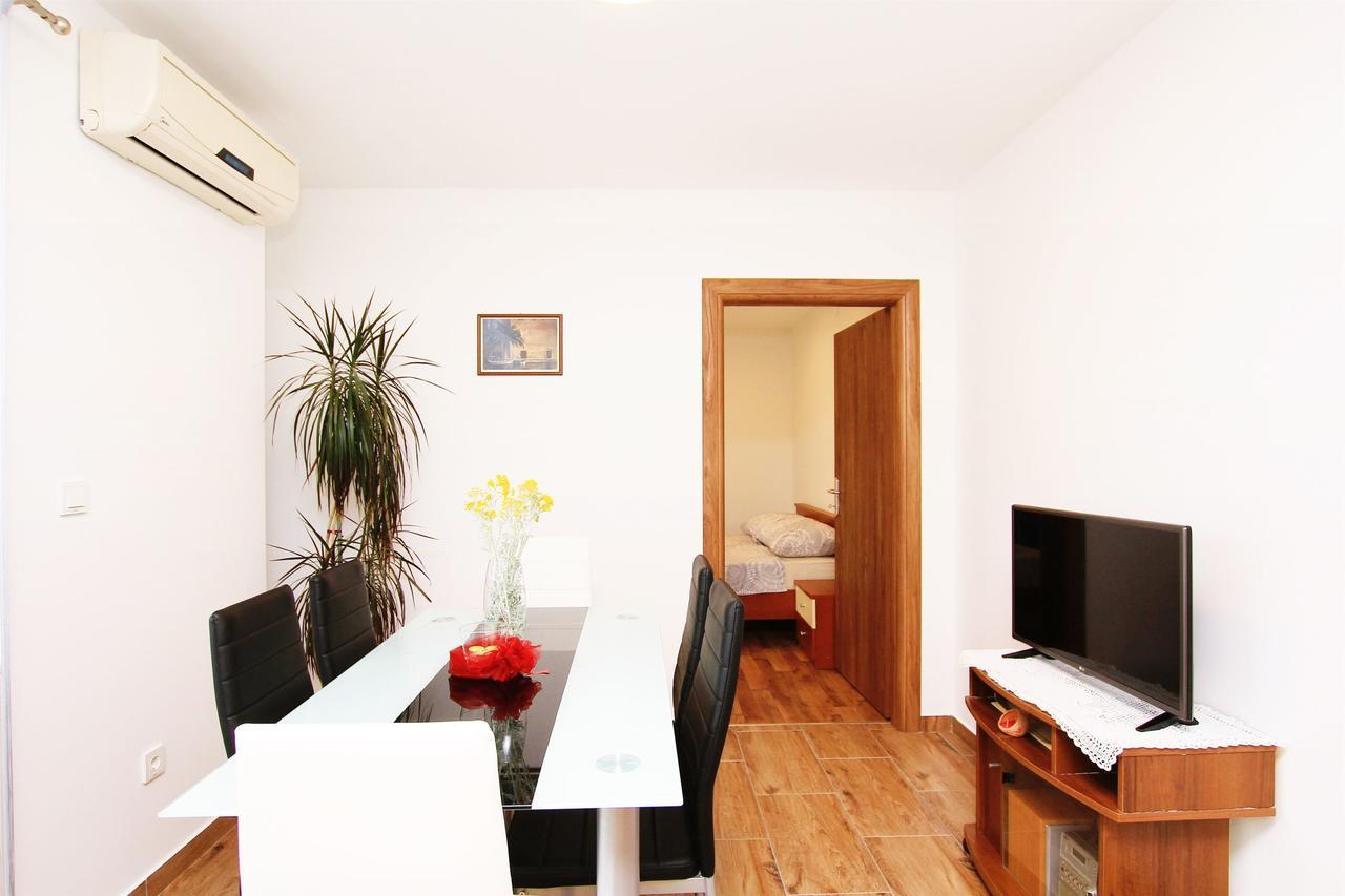 Apartment Anica Trogir Exterior foto